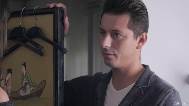 Превью Телки на диване устроили парню порнуху
№ 23105