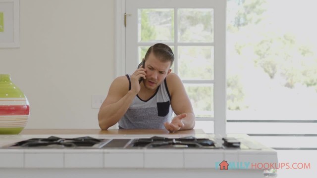 Превью Две подруги в спальне трахают одного возбужденного брюнета № 44198