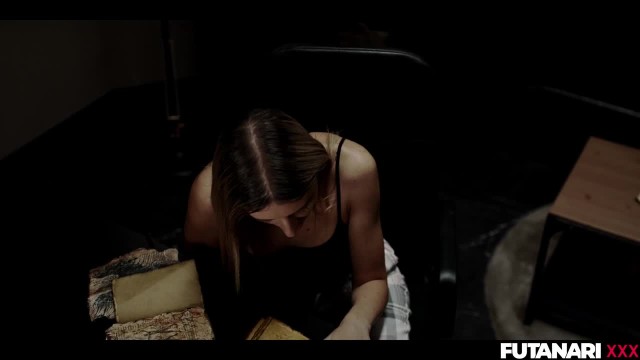 Превью Шатенка с членом между ног трахает любовницу брюнетку № 44208